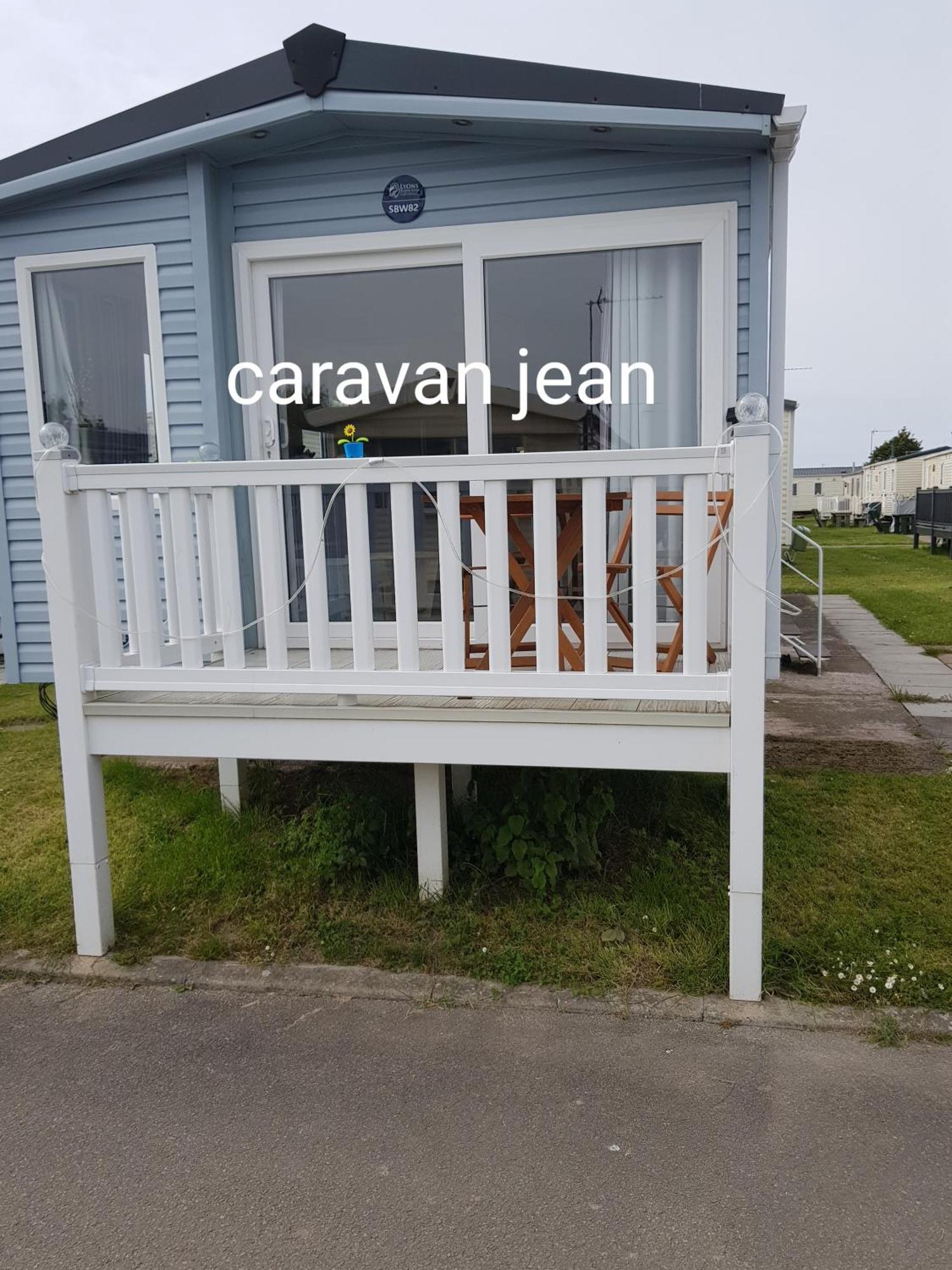 Large 3 Bedroom Rhyl Exterior photo
