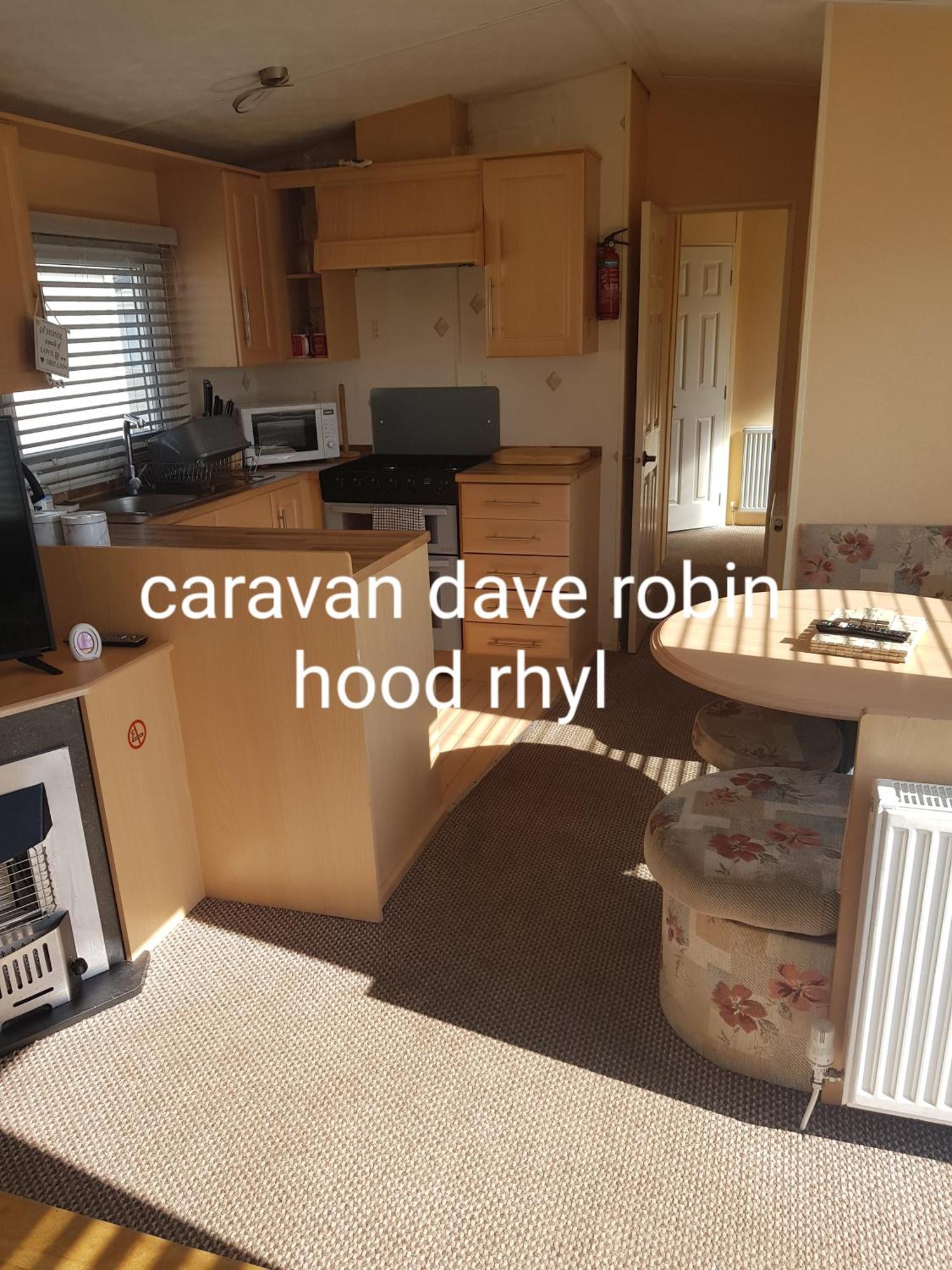 Large 3 Bedroom Rhyl Exterior photo